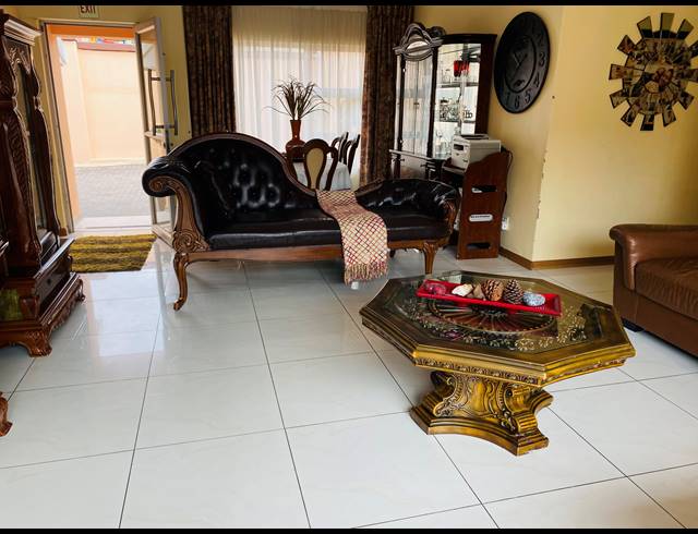 14 BEDROOM BED & BREAKFAST FOR SALE IN AMALINDA